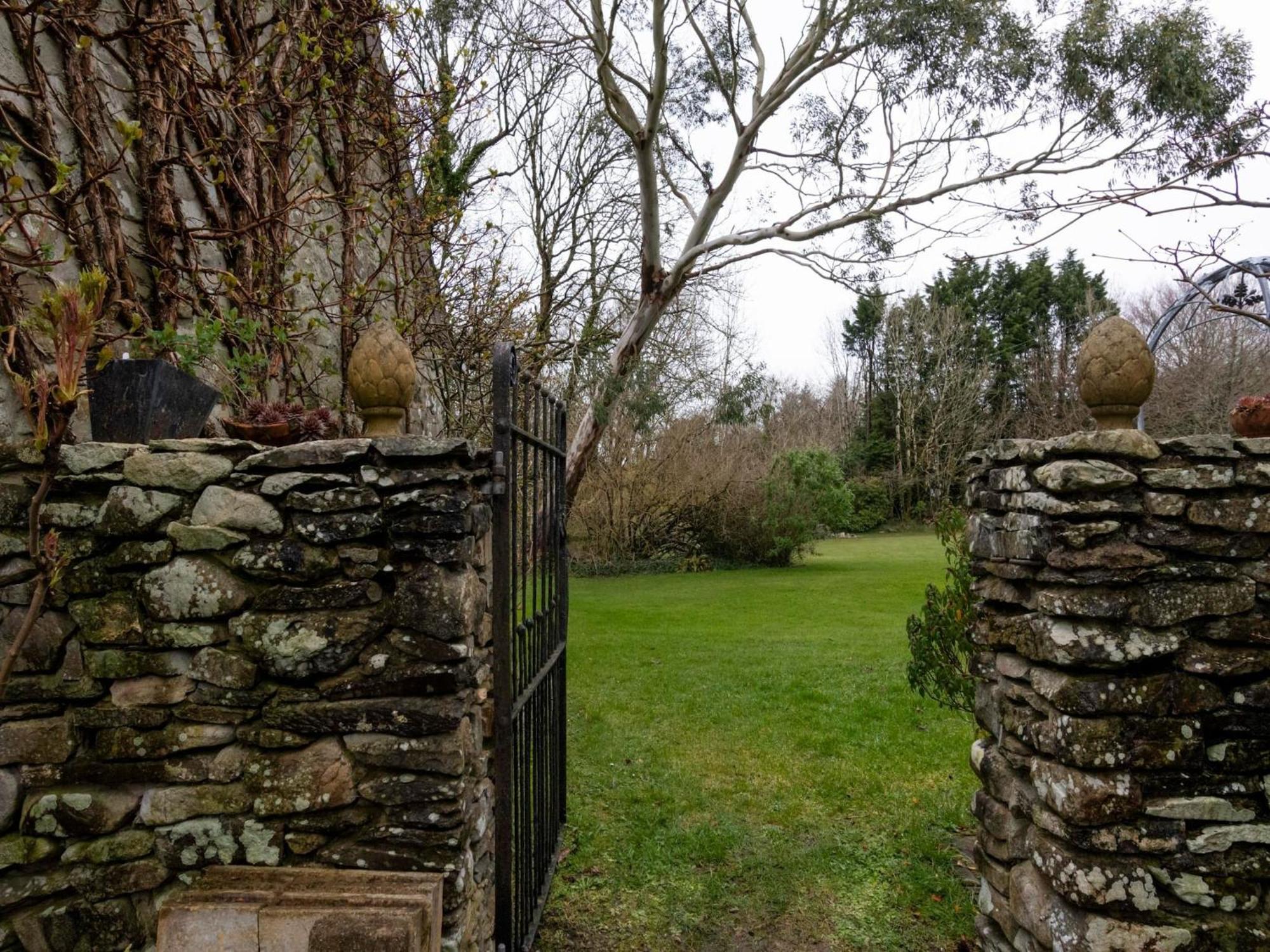 Secluded Holiday Home In Ceredigion With Garden Pennant  Exteriör bild